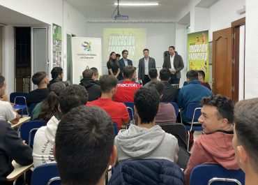 El Proyecto Edufinet acerca la educación financiera a más de 350 personas del mundo del deporte junto con la Asociación de Periodistas Deportivos de Málaga